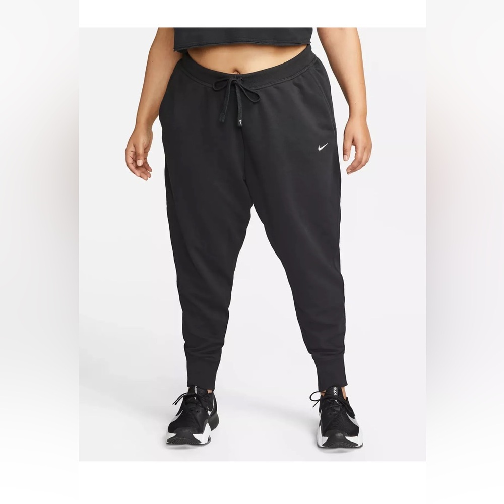 Nike Dri Fit Women’s Plus Size Black Track Pants Size 1X NWT - Picture 2 of 15